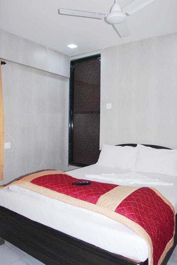 Hotel Holiday Inn Mumbai Exteriör bild
