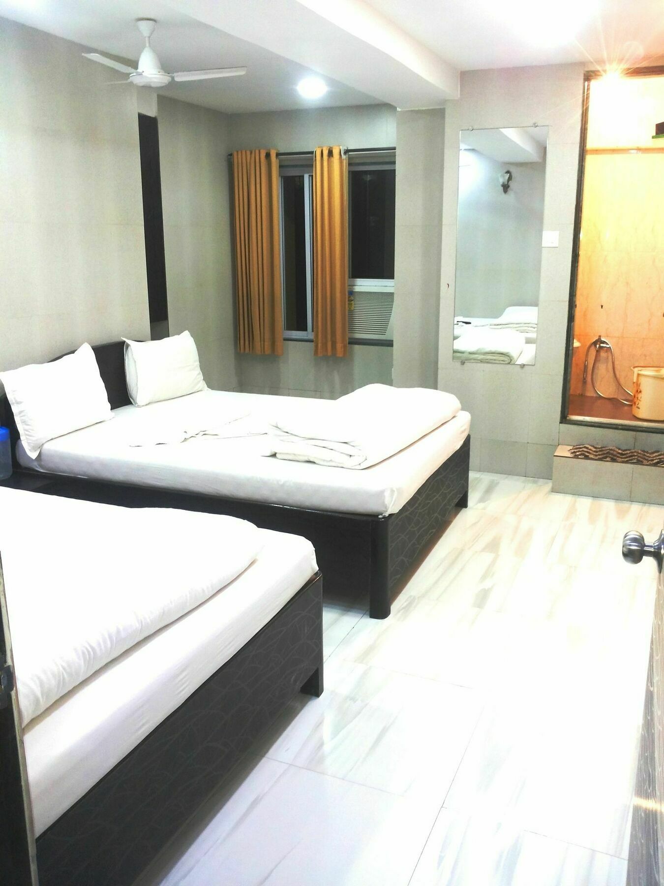 Hotel Holiday Inn Mumbai Exteriör bild