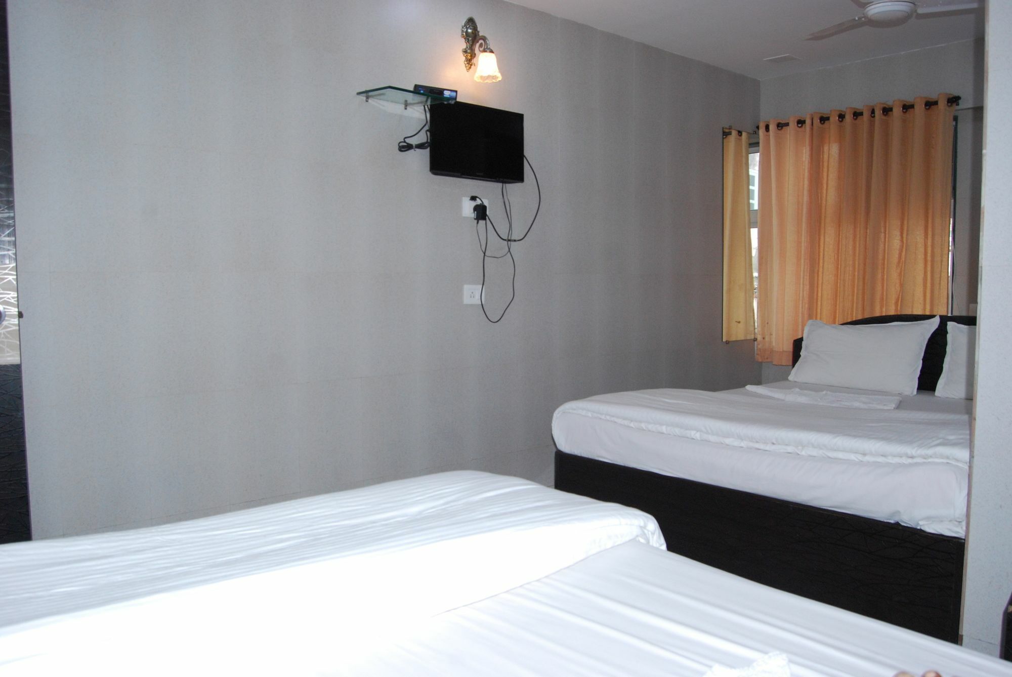 Hotel Holiday Inn Mumbai Exteriör bild