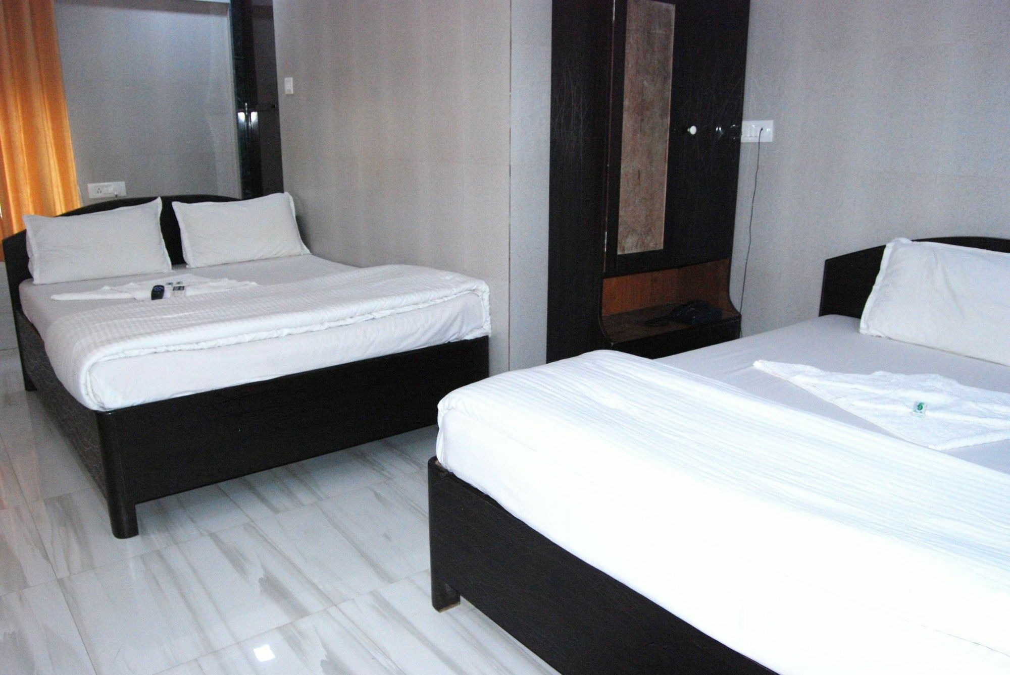 Hotel Holiday Inn Mumbai Exteriör bild